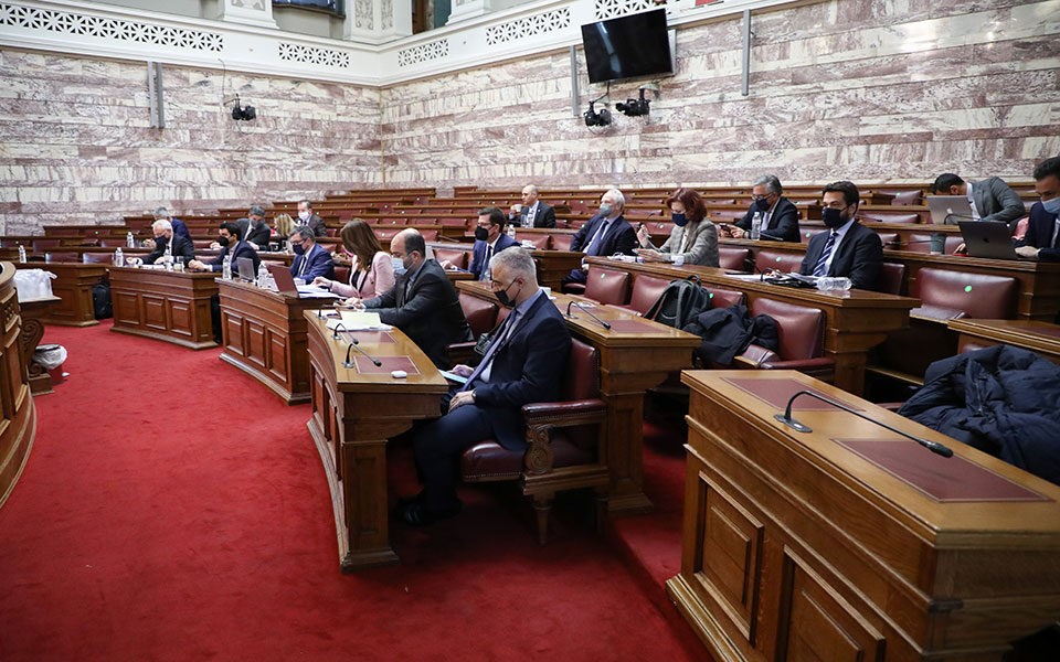 Πολεμικό το κλίμα στην Εξεταστική