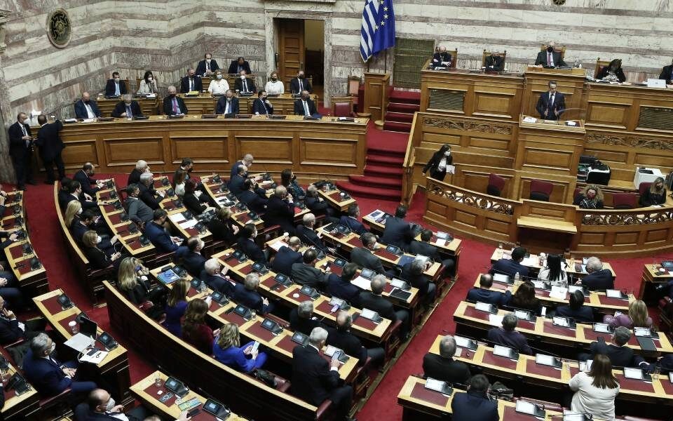 Καταψηφίστηκε με 156 "κατά" η πρόταση δυσπιστίας