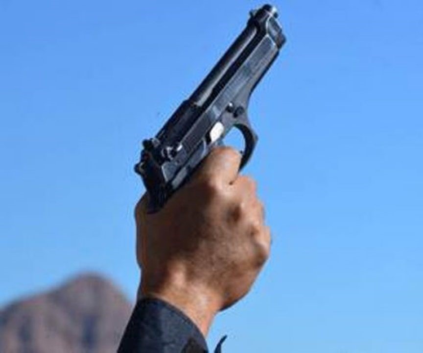 Έντονη μουσική και πυροβολισμοί στη γέφυρα του Κραυσίδωνα