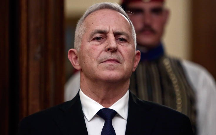Μαξίμου για Αποστολάκη: Κατώτερος των περιστάσεων 