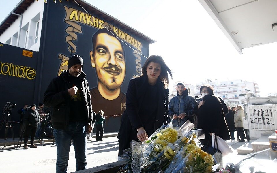 "Λύγισε" ο πατέρας του Άλκη με τα βίντεο από την επίθεση