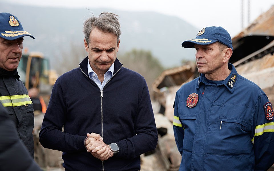 Η τραγωδία και τα σενάρια για τον χρόνο των εκλογών