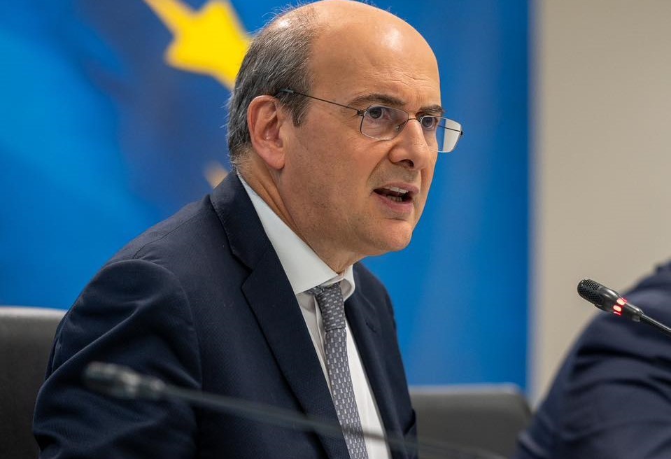 Χατζηδάκης: Οι αλλαγές της τελευταίας στιγμής στο φορολογικό