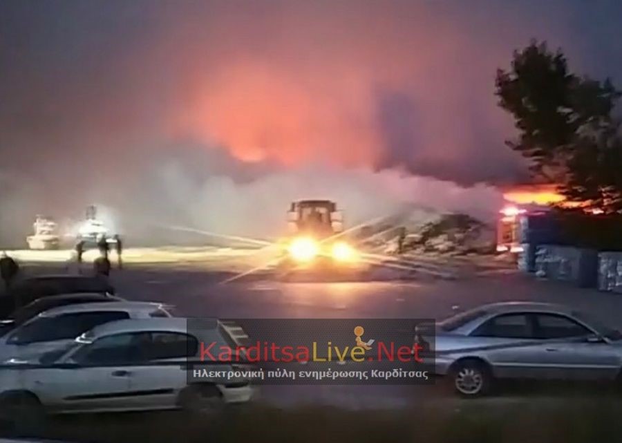 Μεγάλη πυρκαγιά σε εκκοκκιστήριο στον Παλαμά