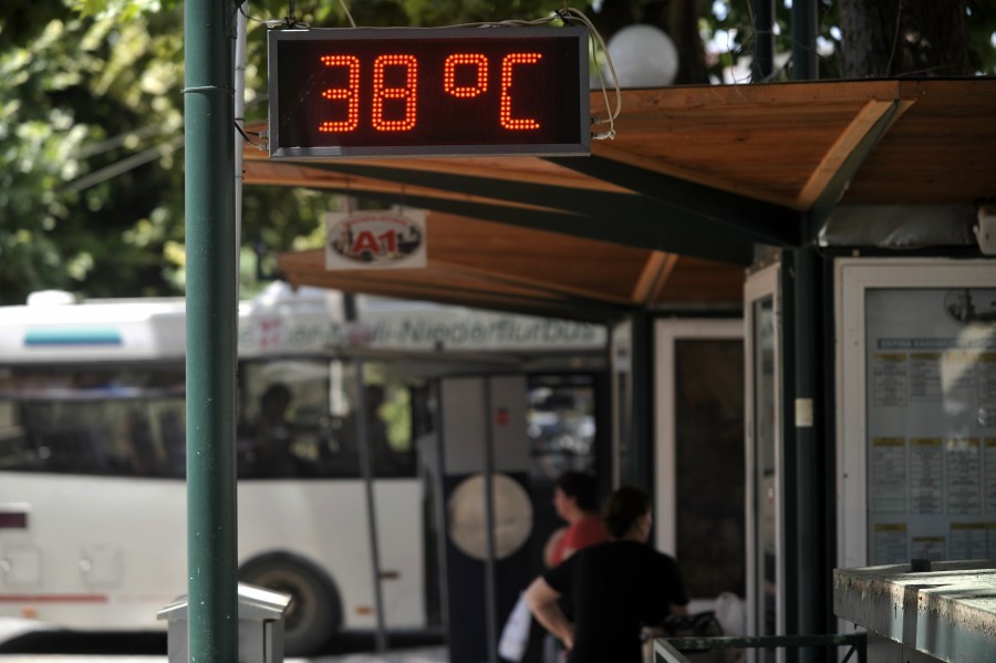 Άγγιξε τους 38 βαθμούς ο υδράργυρος στη Θεσσαλία