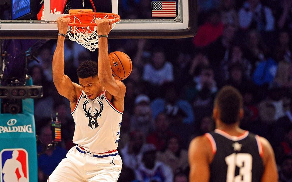 Ρεκόρ πόντων από τον Αντετοκούμπο