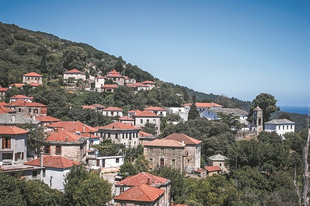 «Πάγωσαν» οι οικοδομικές άδειες σε χωριά