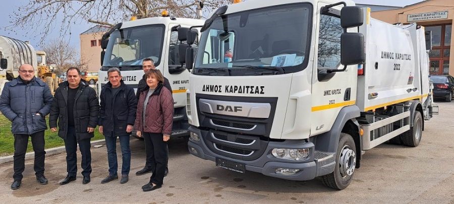 Δύο νέα απορριμματοφόρα παρέλαβε ο Δήμος Καρδίτσας