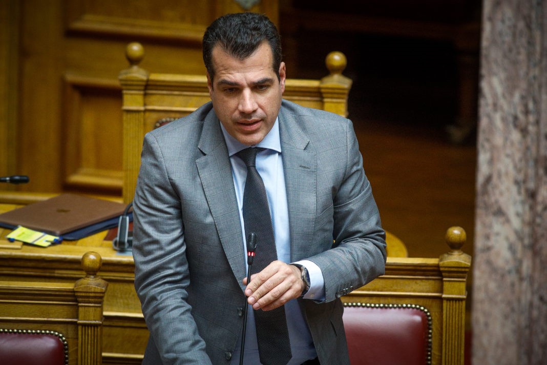 Οι ανεμβολίαστοι υγειονομικοί επιστρέφουν με το νέο έτος