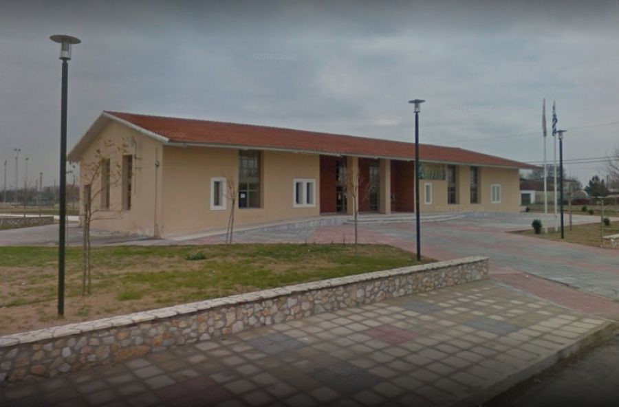 Φορητό ακτινολογικό μηχάνημα μεταφέρεται στο Κ.Υ. Παλαμά