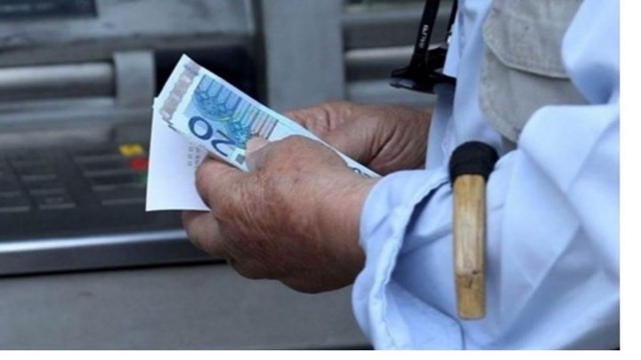 Το δημογραφικό βλάπτει σοβαρά τις συντάξεις