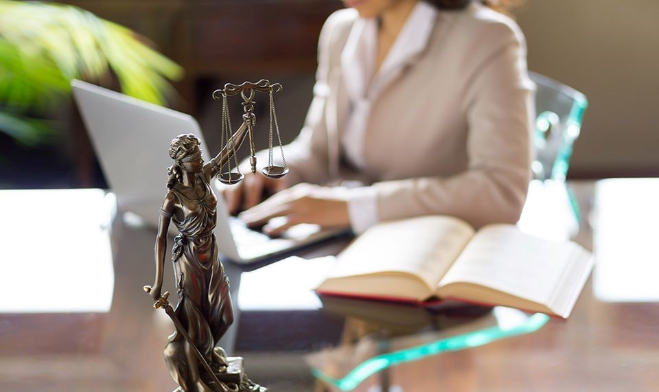 Γυναικοκρατία στο Δικαστικό Μέγαρο Λάρισας