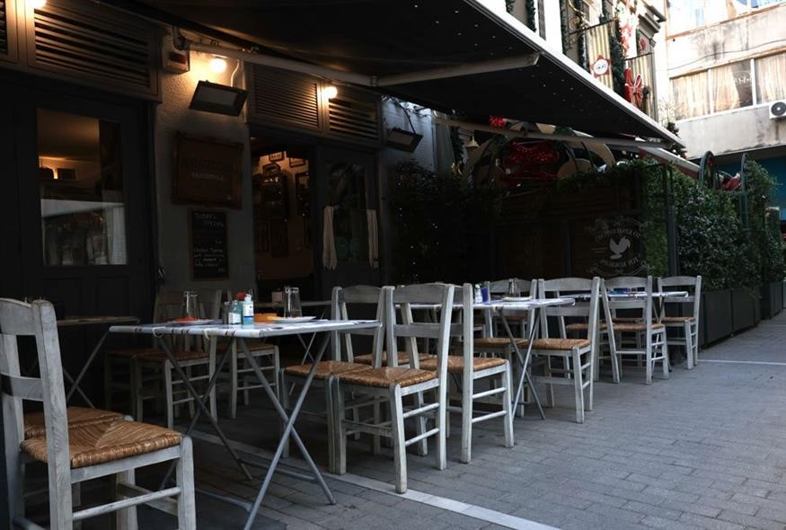 Άρση των περιορισμών στο ωράριο και τη μουσική