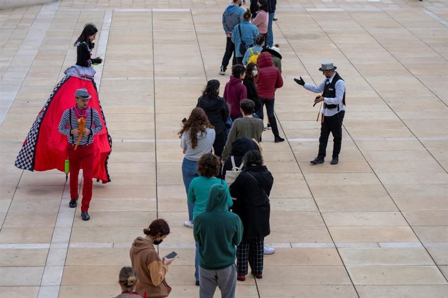 Εντοπίστηκαν κρούσματα νέας απροσδιόριστης μετάλλαξης