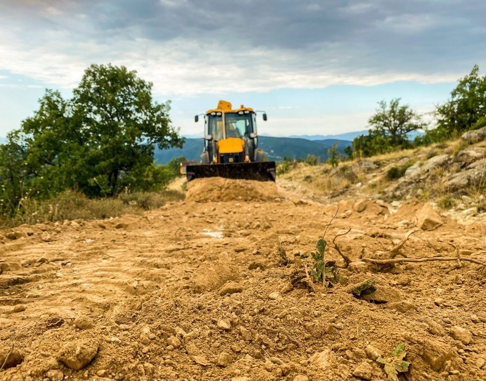 Έργα αγροτικής οδοποιίας σε χωριά των Τρικάλων