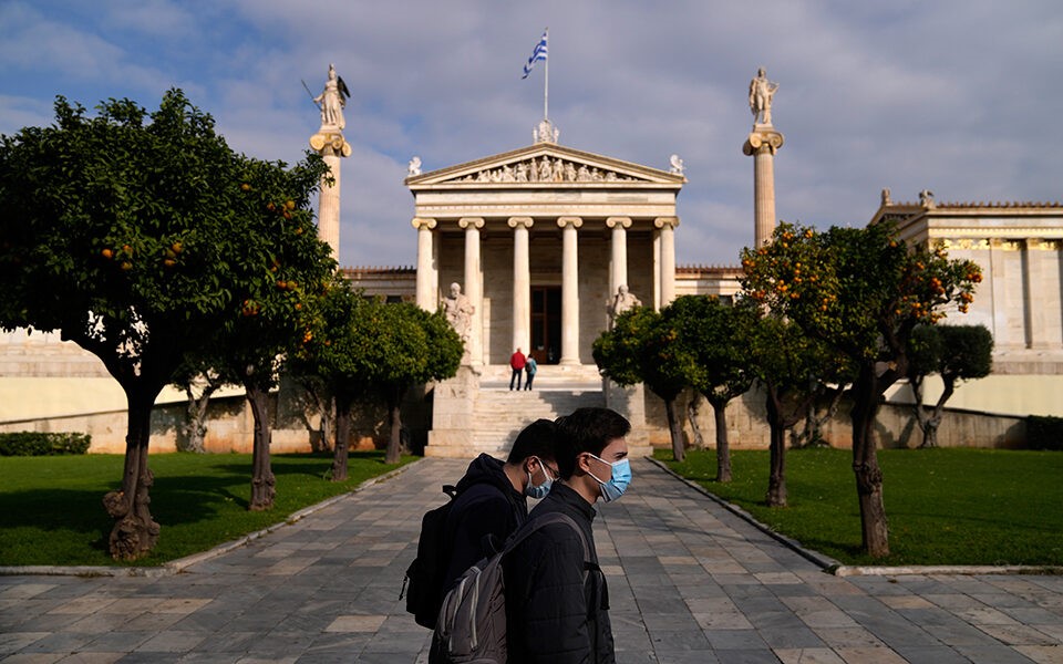 Γιατί δεν πρέπει να πάμε σε καθολικό lockdown