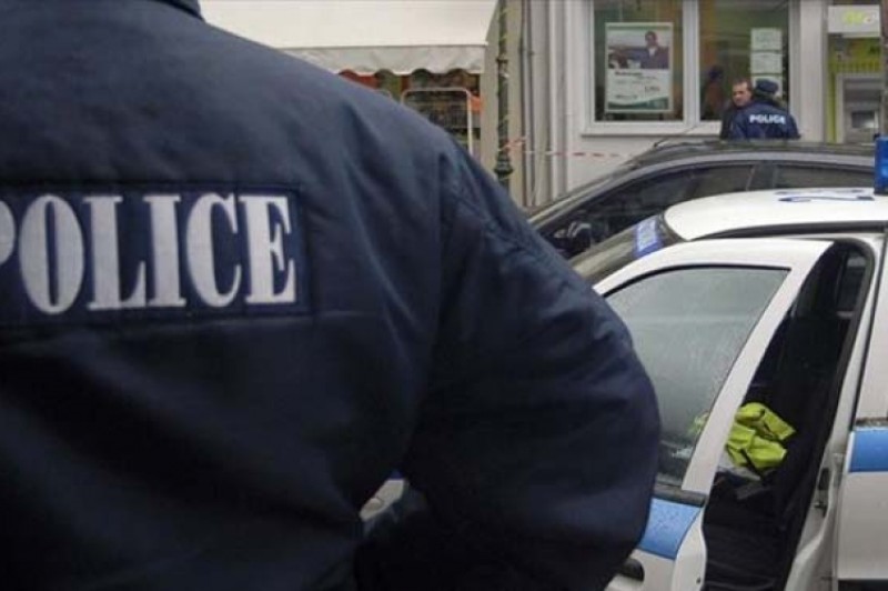 Βόλος: Δεν έβγαινε από το αυτοκίνητο του για έλεγχο