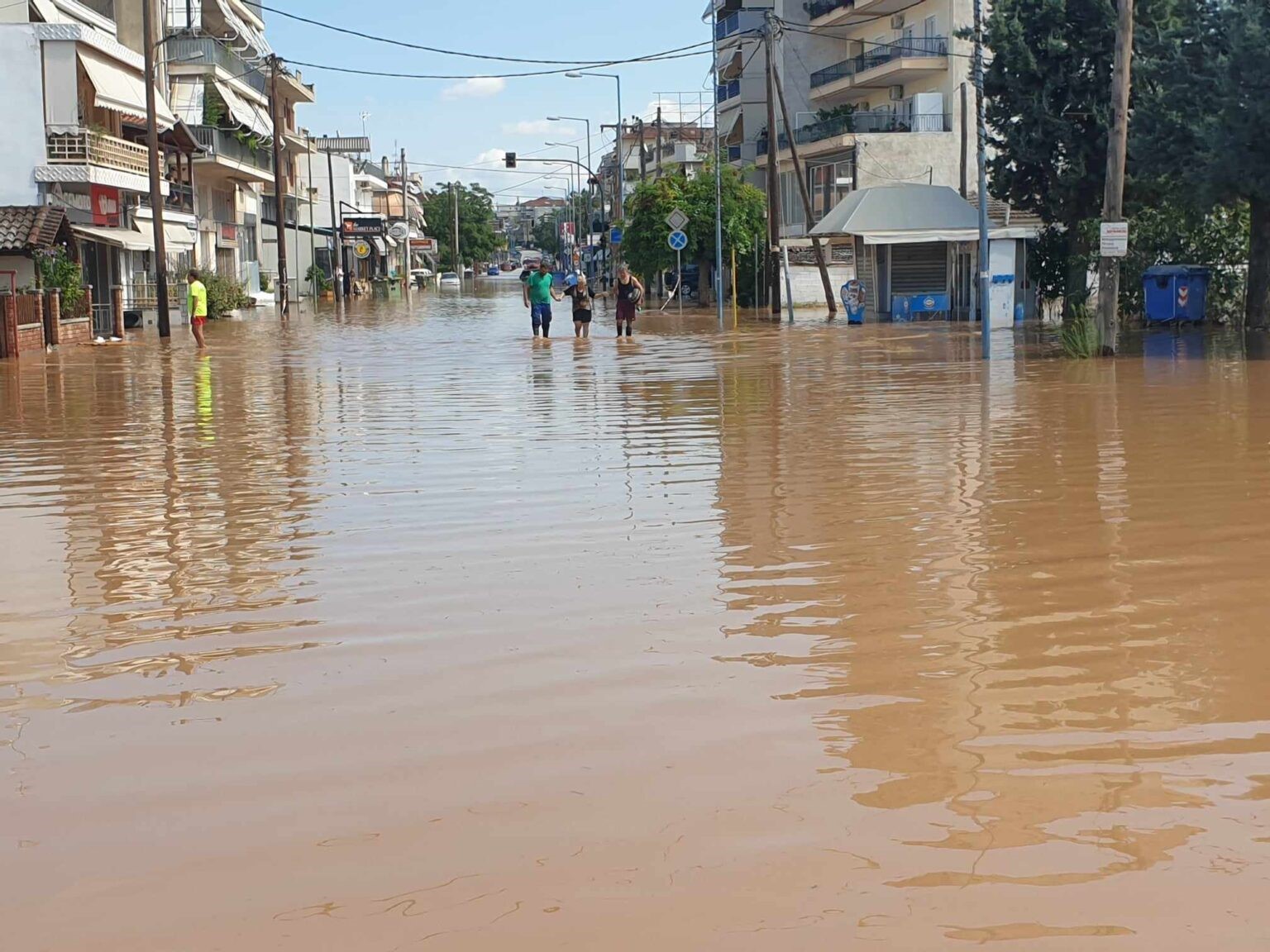 Βελτιώνεται συνεχώς η κατάσταση στη Λάρισα