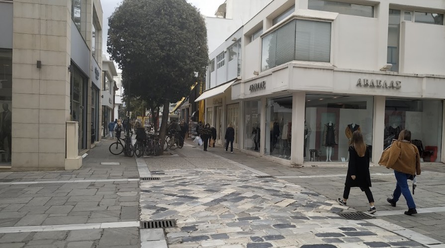 "Ωρολογιακή βόμβα" οι επιταγές στην αγορά