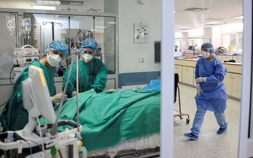 Θα χάσουμε 600-700 ανθρώπους από κορωνοϊό σε ένα μήνα