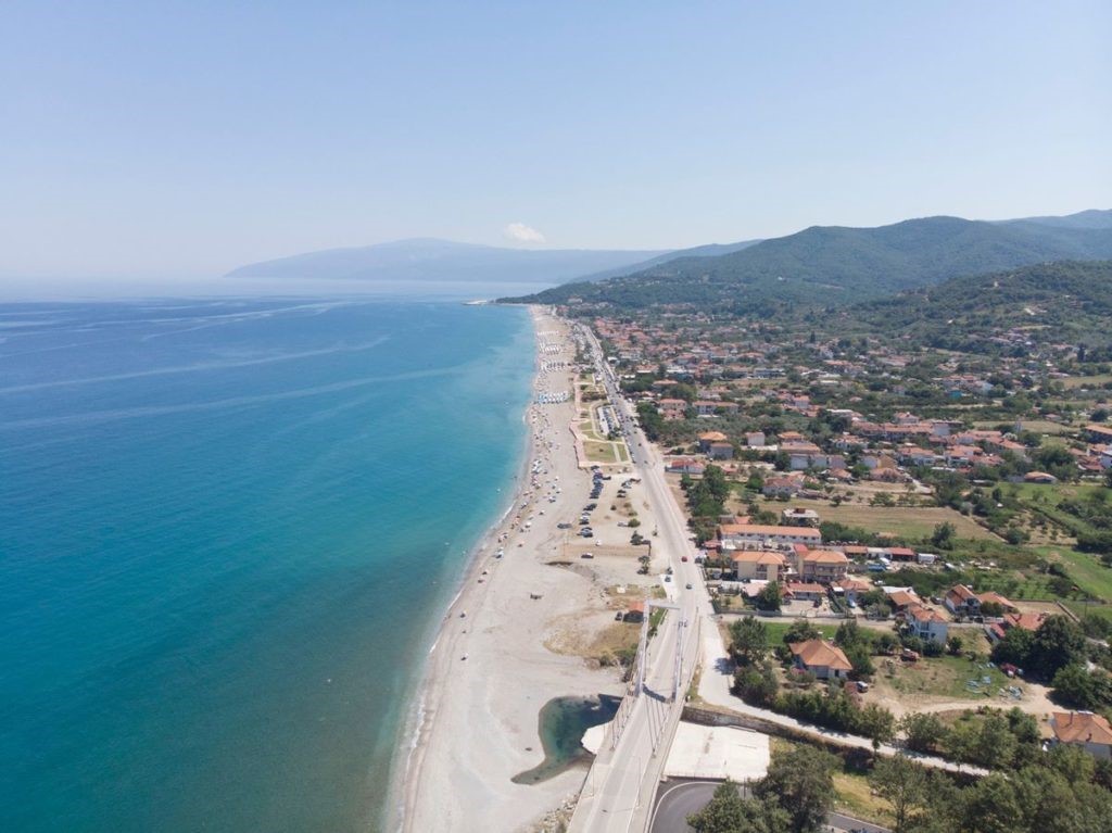 Αναπλάσεις στο παραλιακό μέτωπο του Δήμου Αγιάς