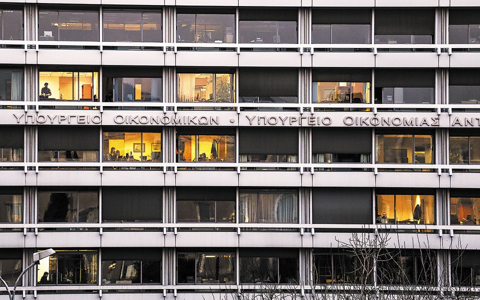 Νωρίτερα και σε 10 δόσεις ΕΝΦΙΑ, φόρος εισοδήματος