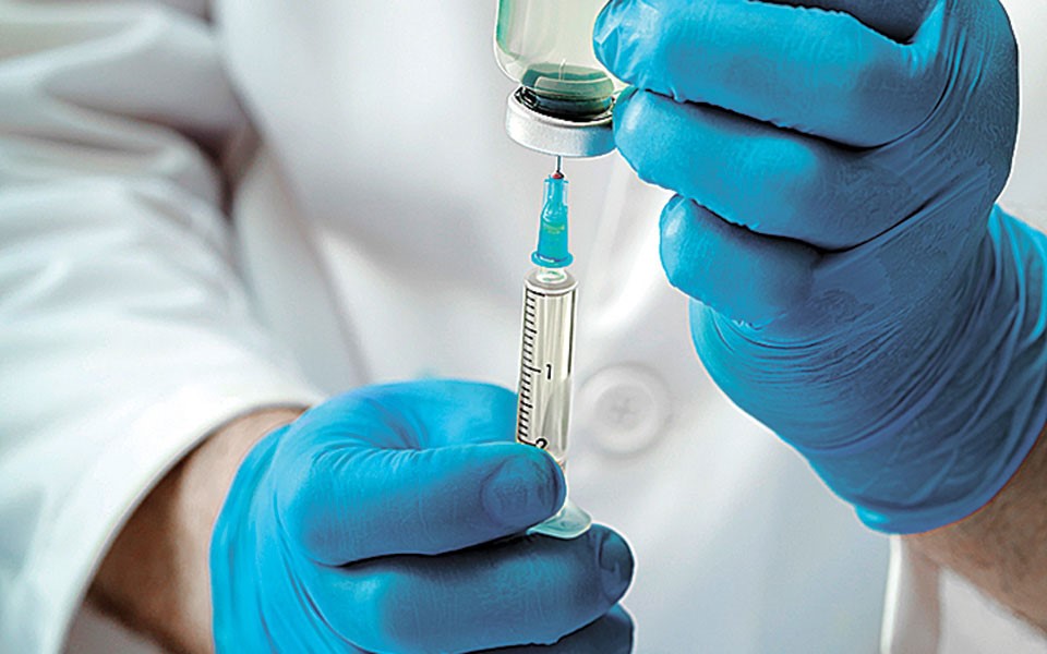 Εγκρίθηκε το εμβόλιο των Pfizer και BioNTech