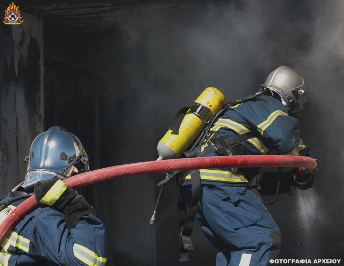 Απανθρακώθηκε ηλικιωμένος μέσα στο σπίτι του