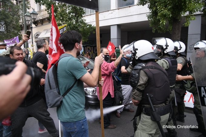 Ένταση και ρίψη χημικών στο αντιφασιστικό συλλαλητήριο