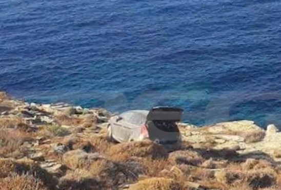 Ξυλοκόπησε τη Γαρυφαλλιά και την έριξε ζωντανή στη θάλασσα
