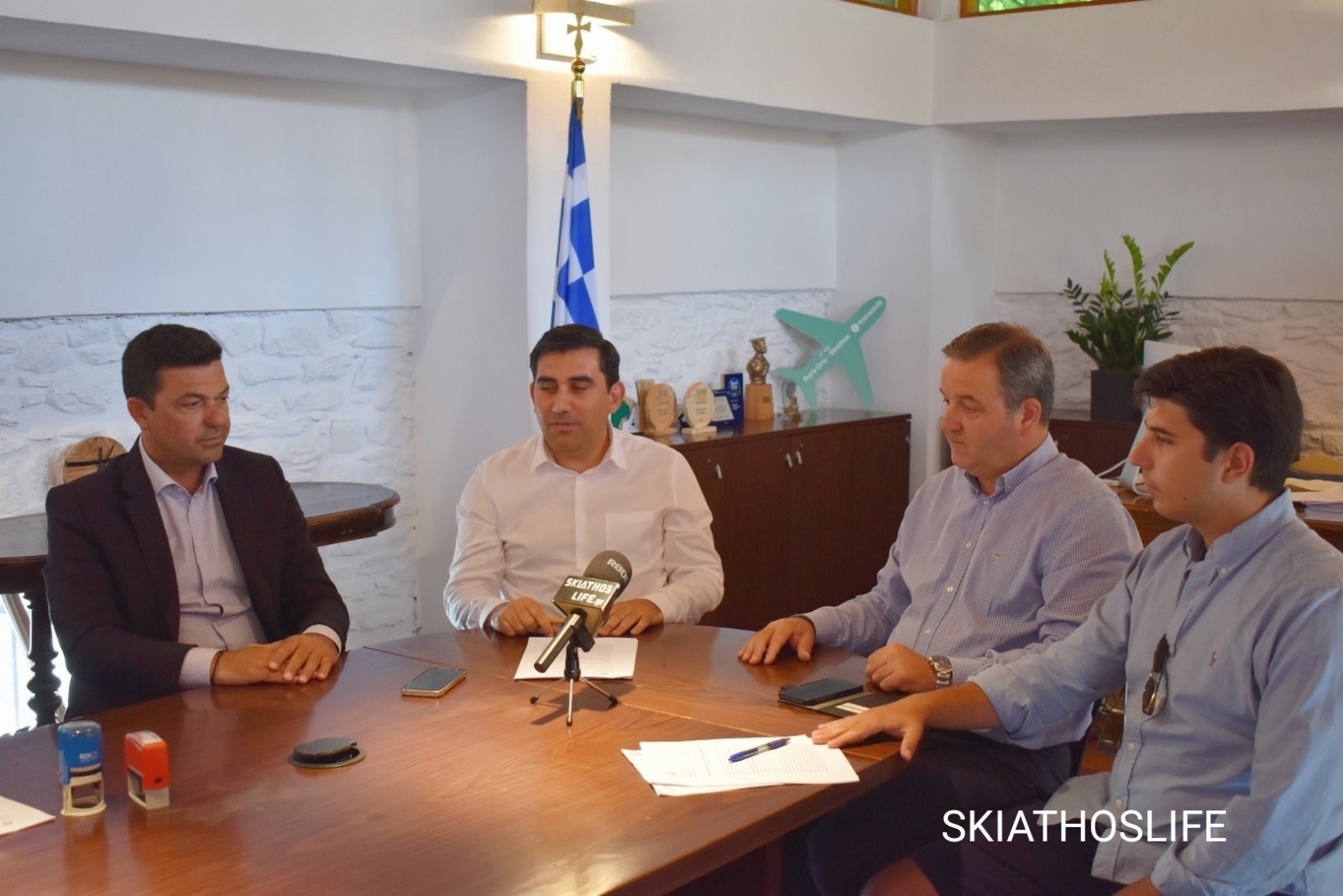 Με δέκα σύγχρονα λεωφορεία ξεκινά η μικροσυγκοινωνία