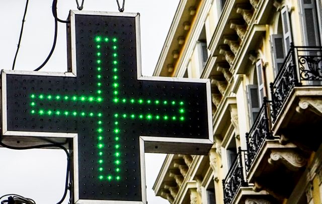 Πράσινο για τη σύσταση φαρμακείων από μη φαρμακοποιούς