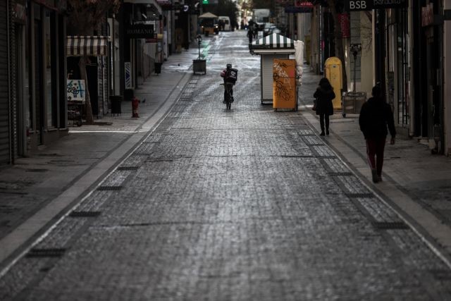 Υπό την απειλή λουκέτου 4 στις 10 επιχειρήσεις