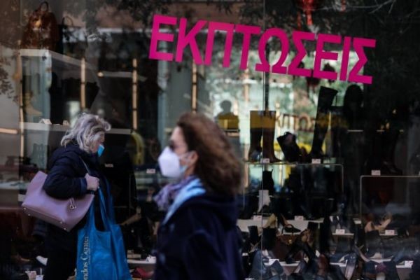 Με διπλό… click ανεβάζουν ρολά τα καταστήματα