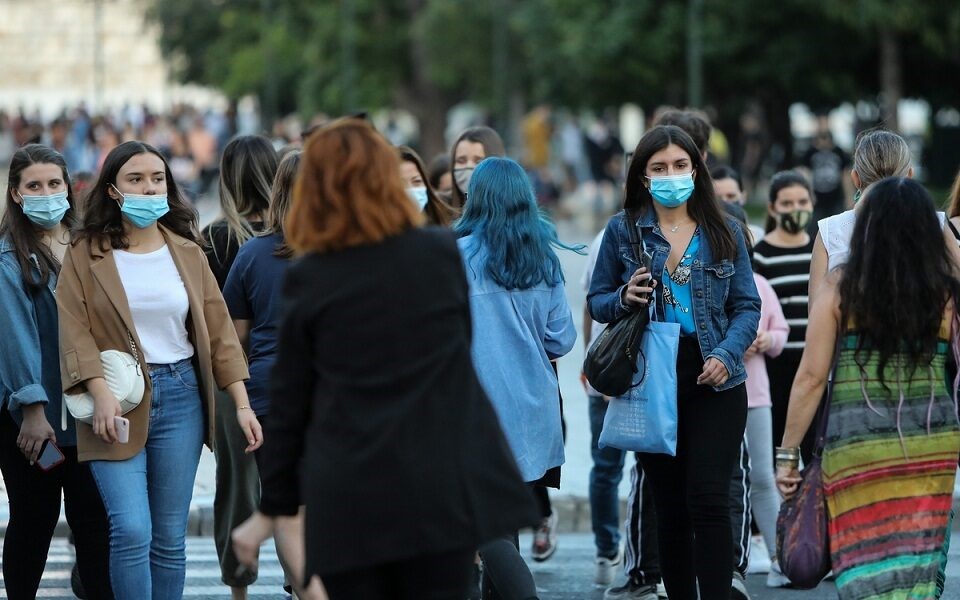 4.307 νέα κρούσματα, 52 θάνατοι, 470 διασωληνωμένοι