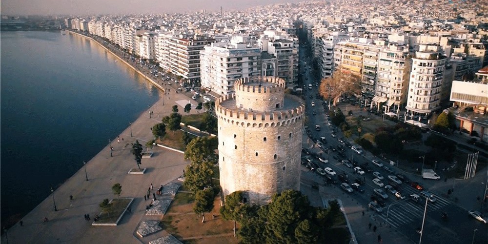 Έκτακτη σύσκεψη στο Μαξίμου μετά την έκρηξη κρουσμάτων