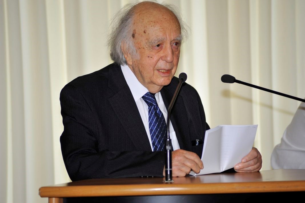 ‘Εφυγε από τη ζωή ο Βάσος Λυσσαρίδης