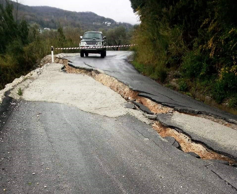 Ζημιές 10 εκατ. ευρώ αφήνει η κακοκαιρία