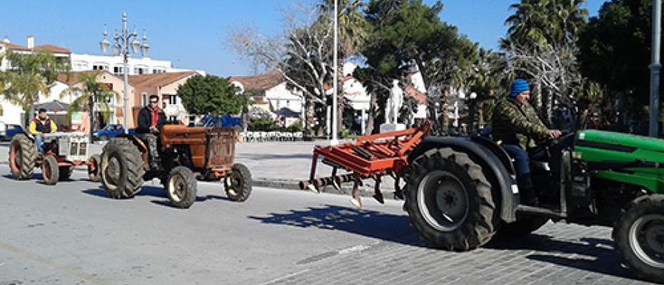 Διαμαρτυρία με τρακτέρ στον Παλαμά για άμεσες αποζημιώσεις  