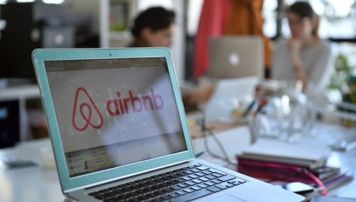 Αγοράζουν ακίνητα για να γίνουν Airbnb