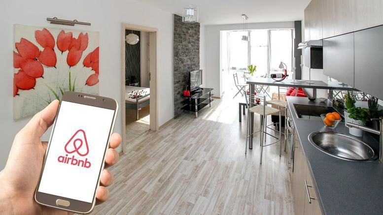 Σκάει «βόμβα» στο Airbnb