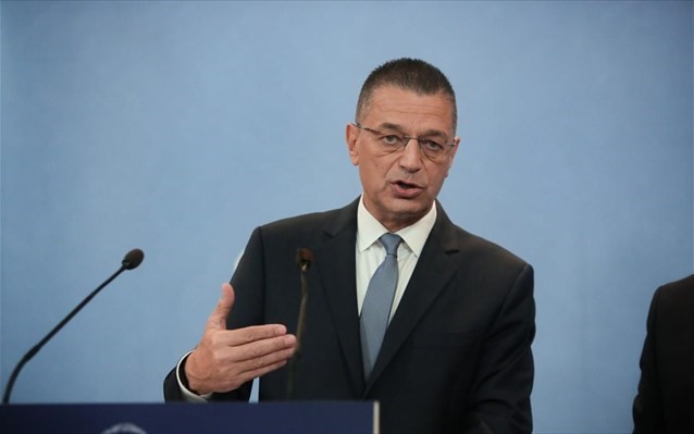 "Η λάσπη και οι αθλιότητες δεν με αγγίζουν"