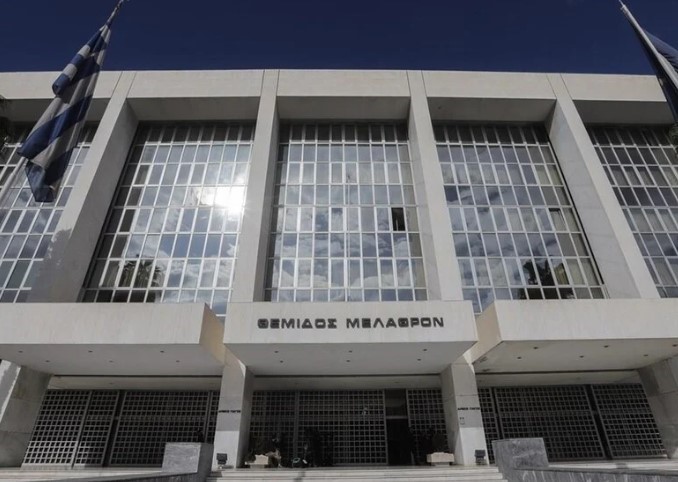Ξεκινούν οι καταθέσεις για τις τηλεφωνικές παρακολουθήσεις