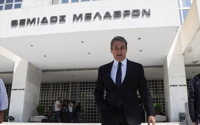 Αρση ασυλίας για τον Ανδρέα Λοβέρδο από τη Βουλή