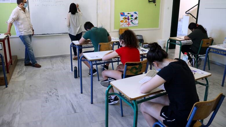 Με SMS στο κινητό τους θα ενημερωθούν οι υποψήφιοι