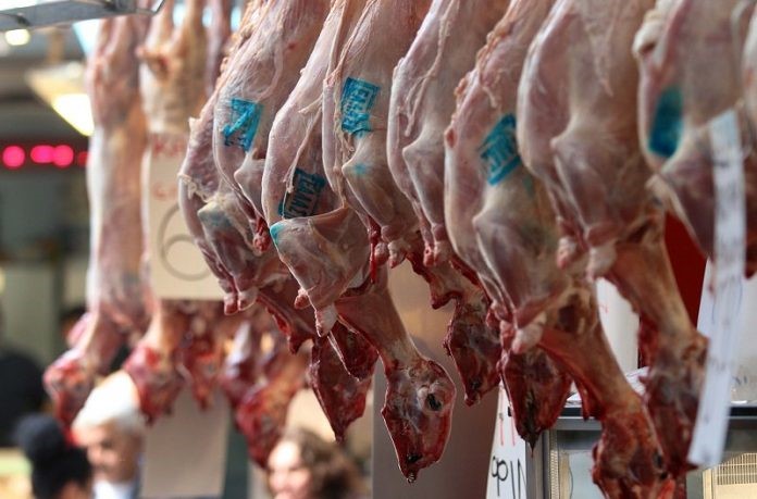 Γεωργιάδης: Στα μαχαίρια για το «καλάθι του Πάσχα»