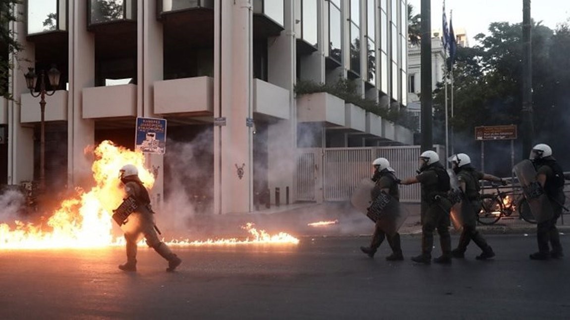 Nέες διώξεις για τον άγριο ξυλοδαρμό του αστυνομικού