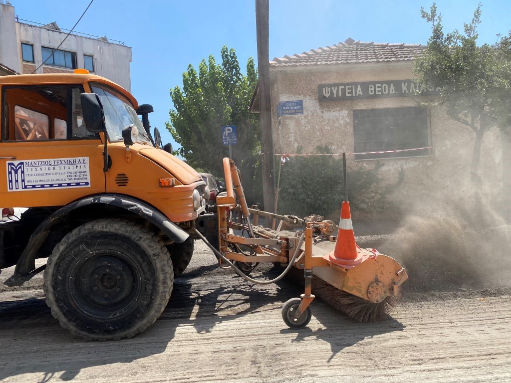 10ήμερο ασφαλτοστρώσεων στα Τρίκαλα