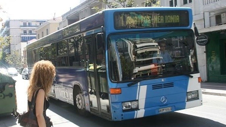 Εξυπνες στάσεις λεωφορείων σε 50 σημεία 