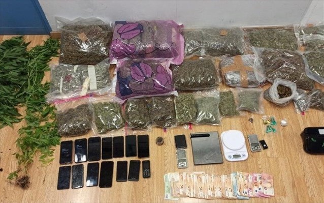 Στα χέρια της ΕΛ.ΑΣ. μεγάλη συμμορία ναρκωτικών